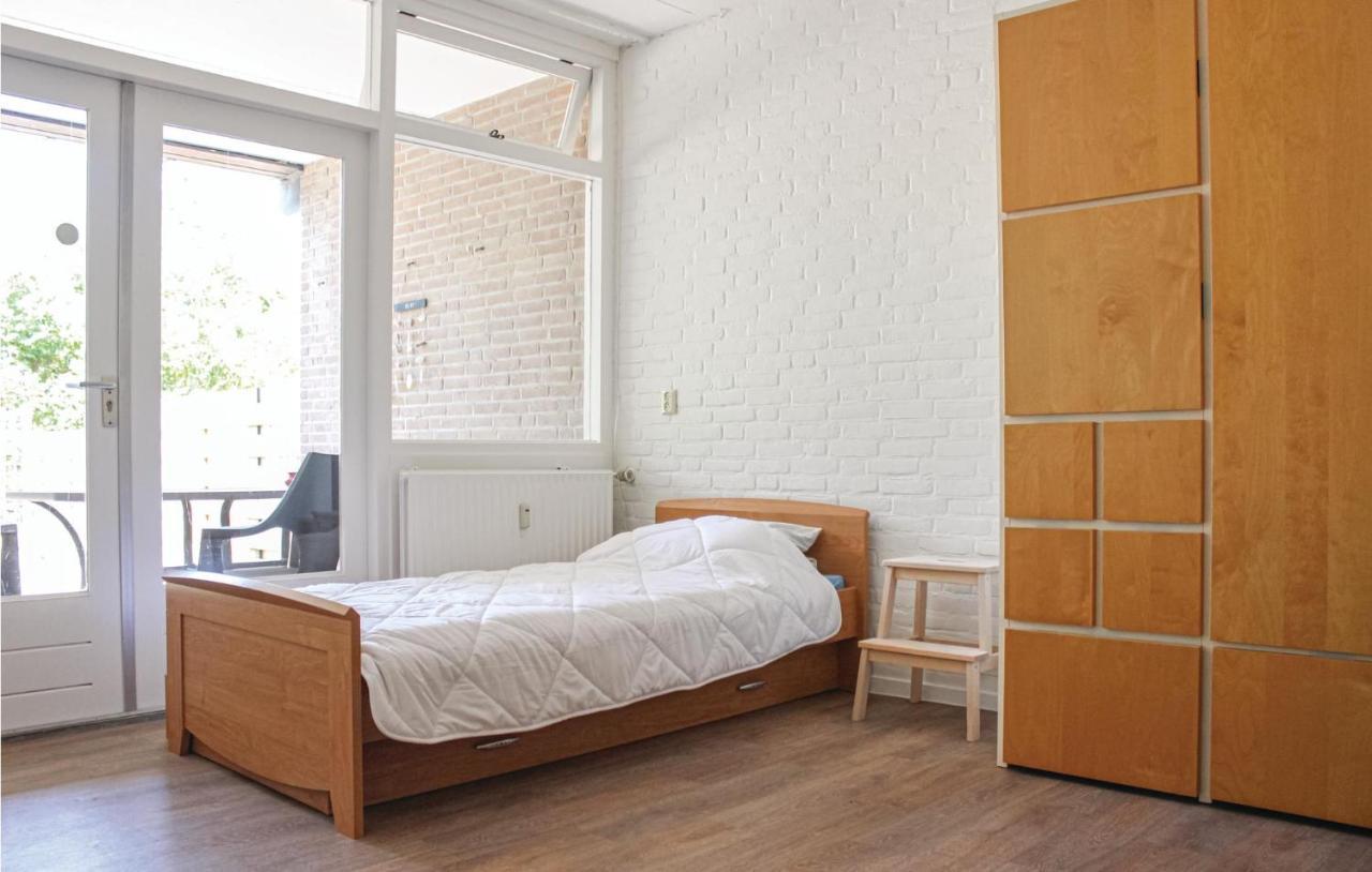 2 Bedroom Lovely Home In Bruinisse Exterior foto